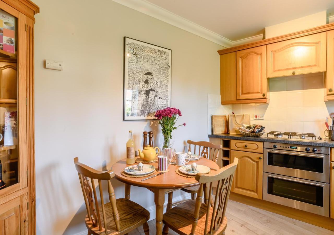 2 Oaklands Cottage Holt  Eksteriør billede
